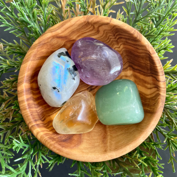 Crystals to Balance Female Hormones and Fertility